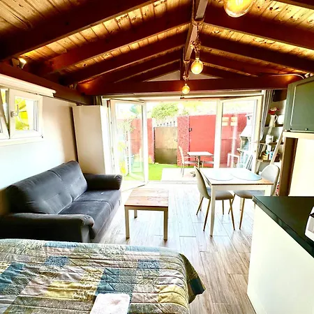 3 Casita-estudio Con Jardin En La Playa